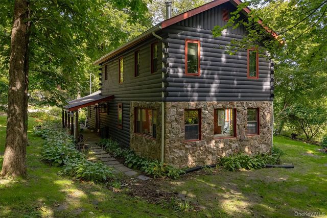 80 Bear Hill Road, Patterson
