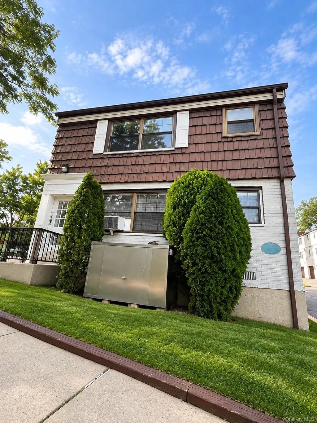 67-37 136th St # B, Kew Garden Hills
