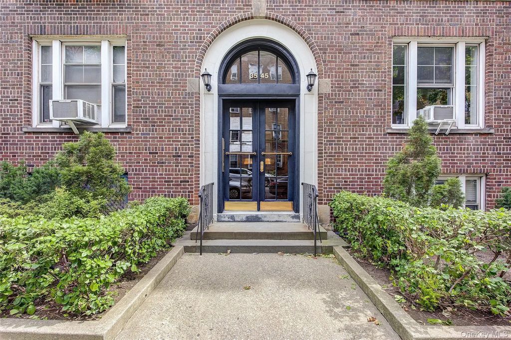 35-45 78th Street # 22, Jackson Heights