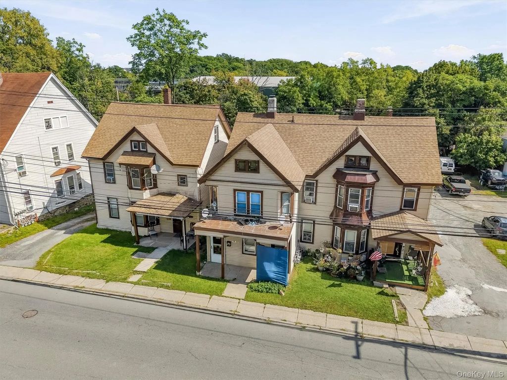 393 North Street, Middletown