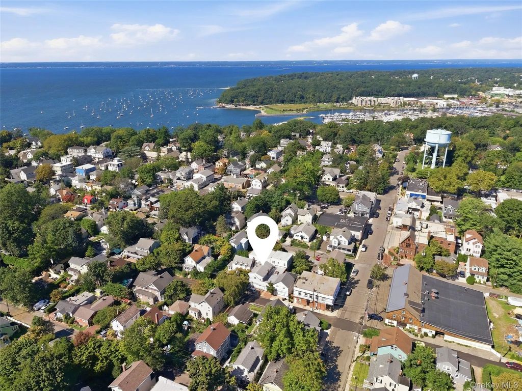 70 14th Avenue, Sea Cliff