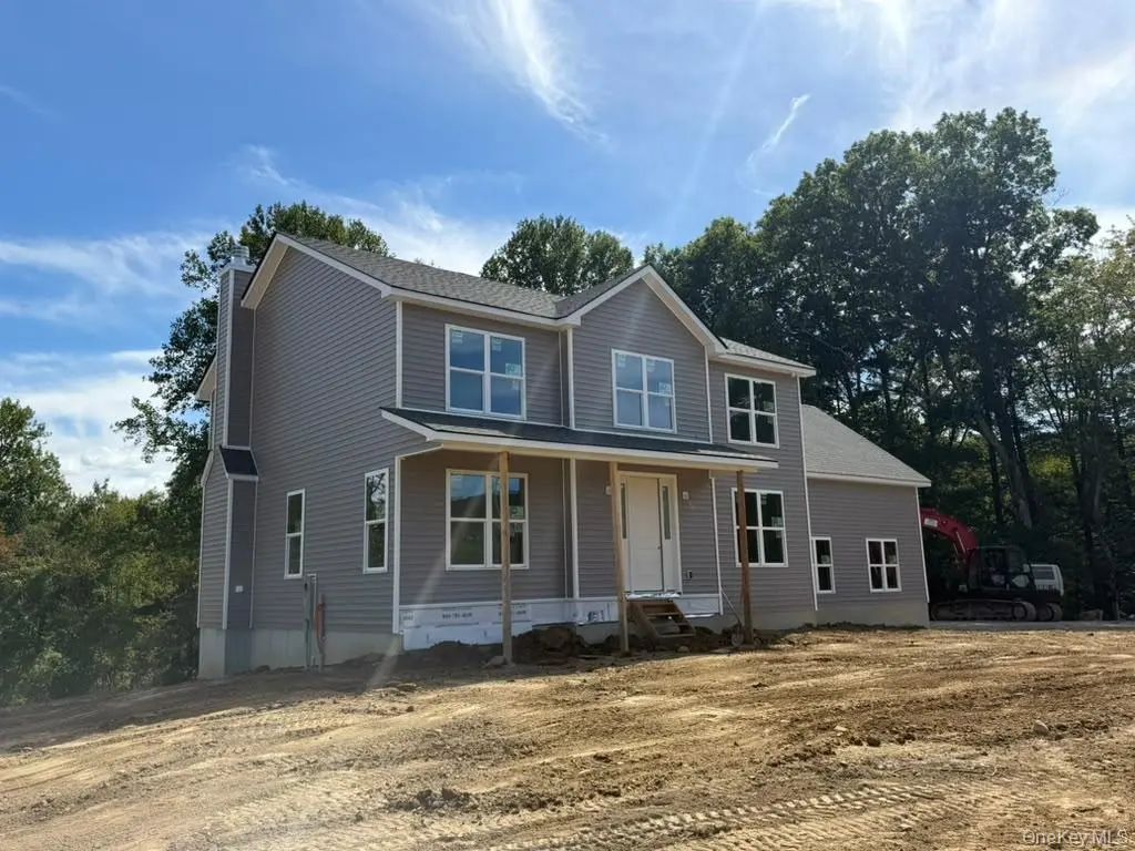 76 Winters Lane, Middletown