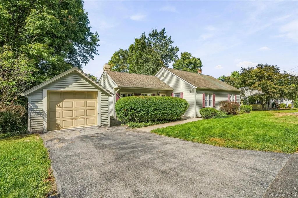 22 Sunrise Heights, Goshen