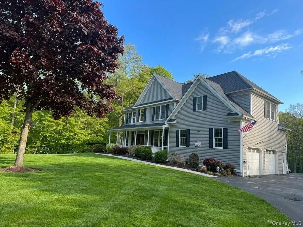 11 Mccann Drive, Lagrangeville