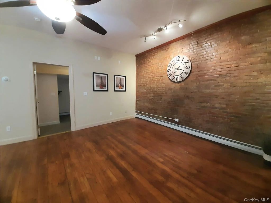 2649 E Main Street, Wappingers Falls