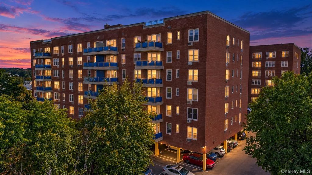 14 Westview Avenue # 201, Tuckahoe