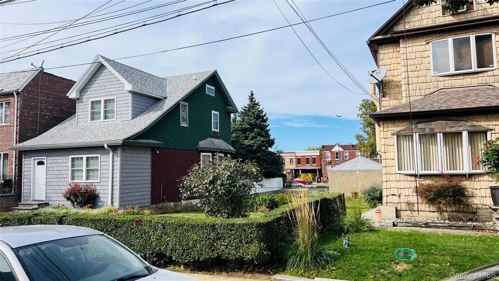 5954 Grand Avenue, Maspeth