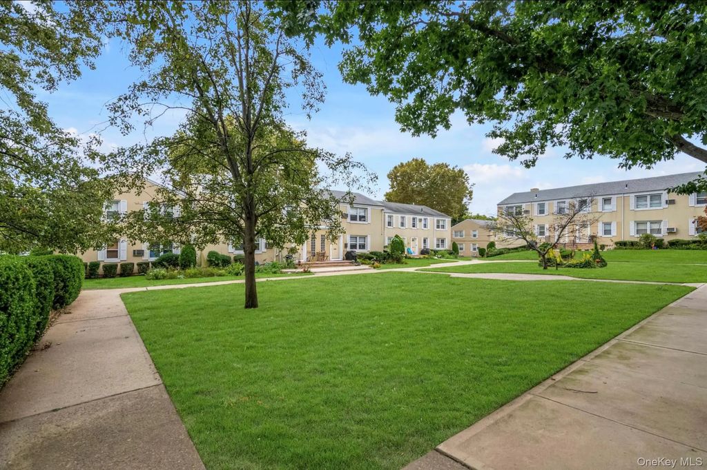 71-32 Little Neck Parkway # 148b, Bellerose