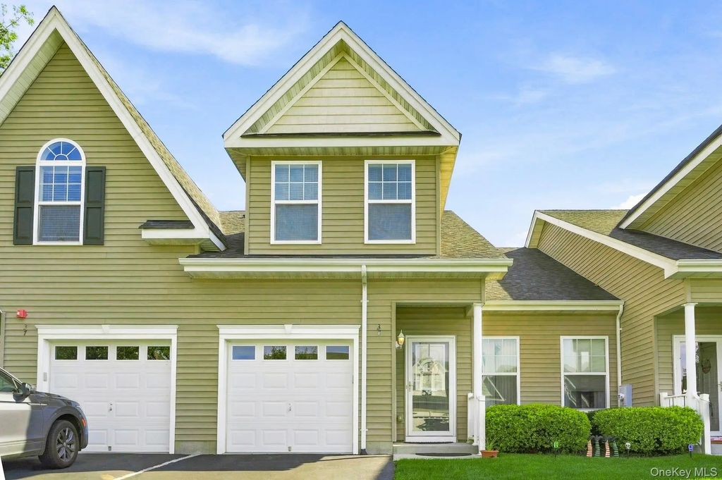 38 Augusta Drive, Medford