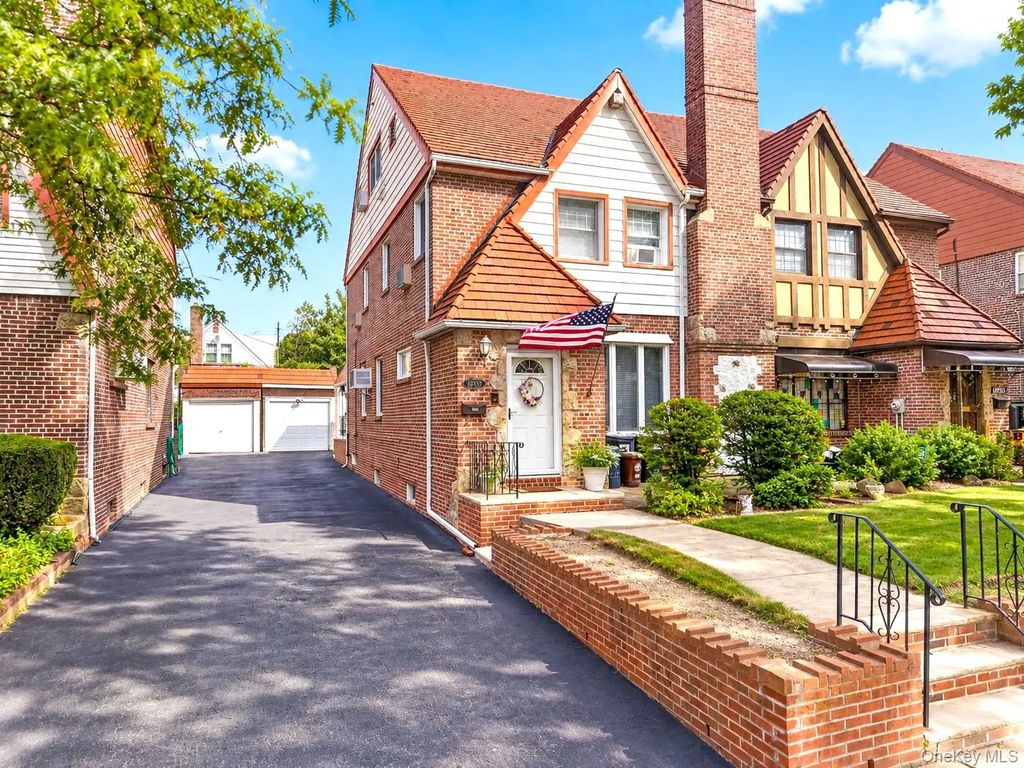 189-33 46th Avenue, Flushing