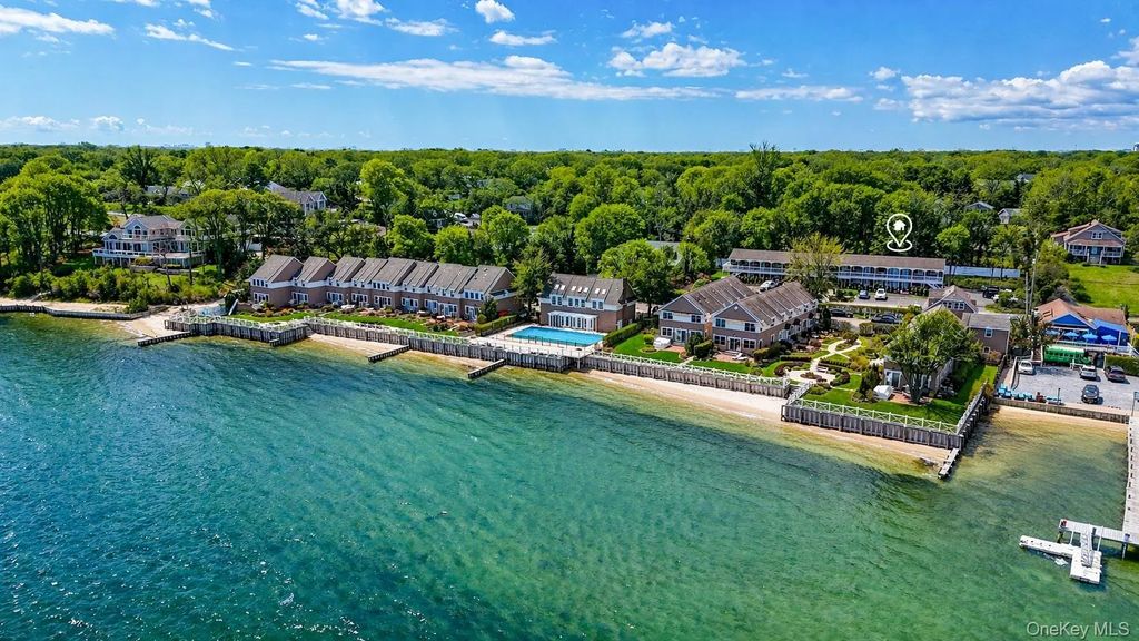 62 Canoe Place Road # 625/6, Hampton Bays