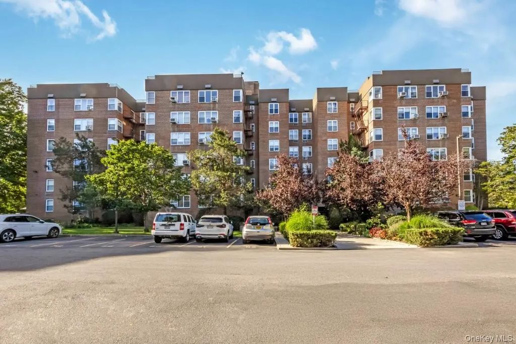 18-40 211th Street # 4a, Bayside