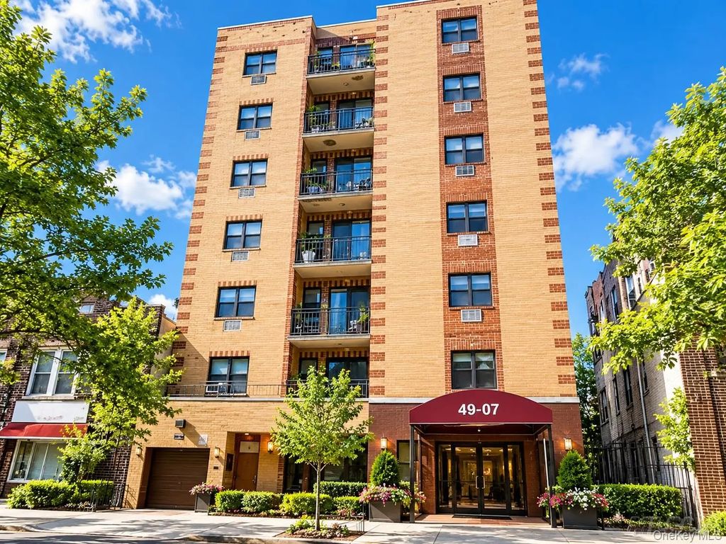 4907 43rd Avenue # 3r, Woodside