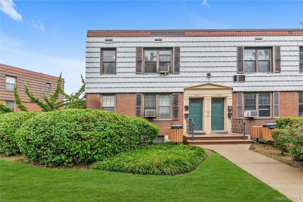 70-79 Park Drive E # B, Kew Garden Hills