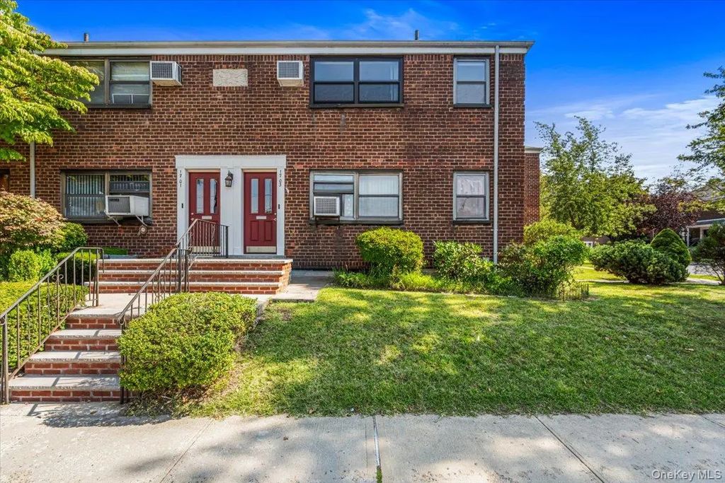 17-03 Utopia Parkway # 2-48, Whitestone