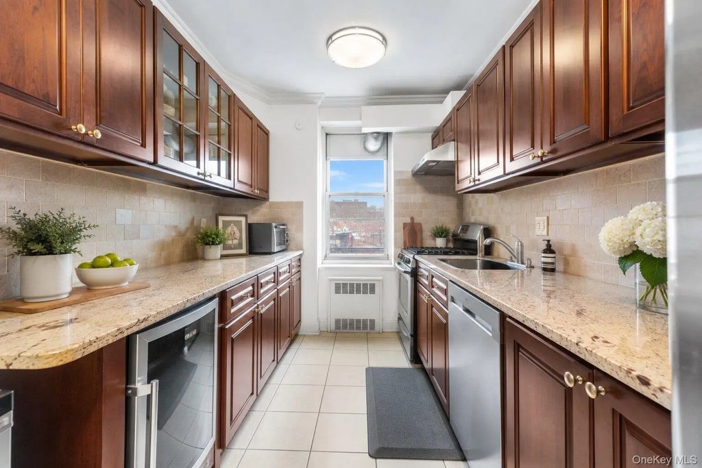 64-11 99th Streets # 304, Rego Park