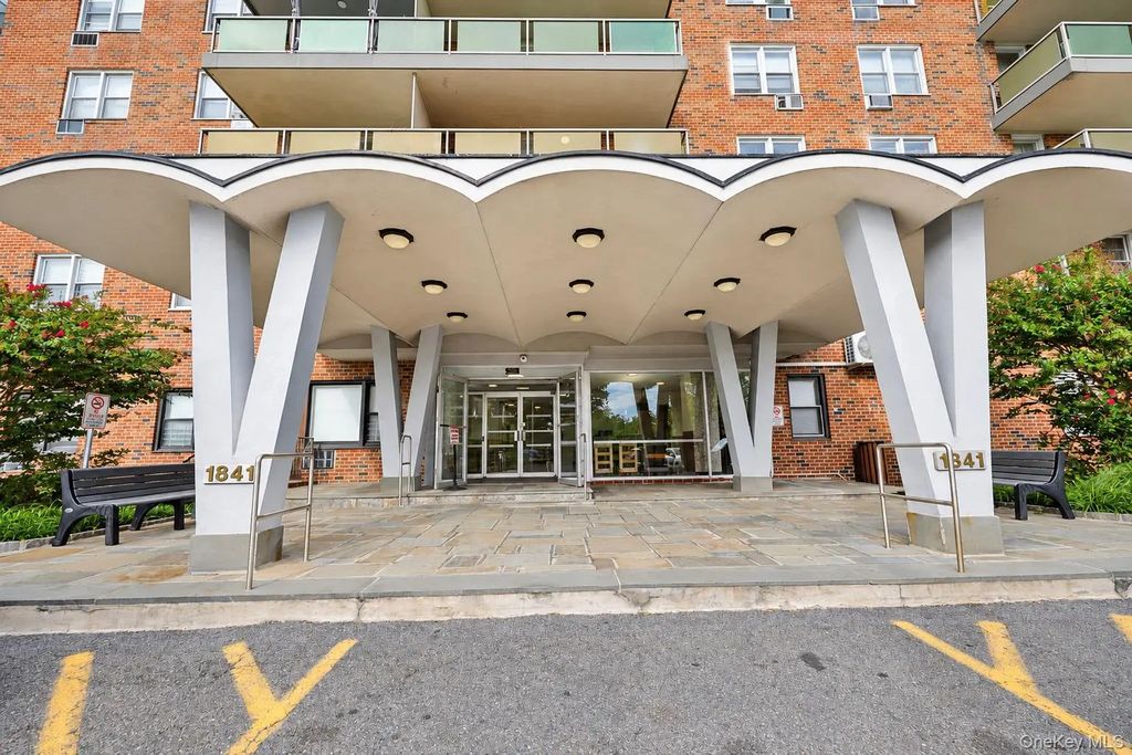 1841 Central Park Avenue # 6n, Yonkers