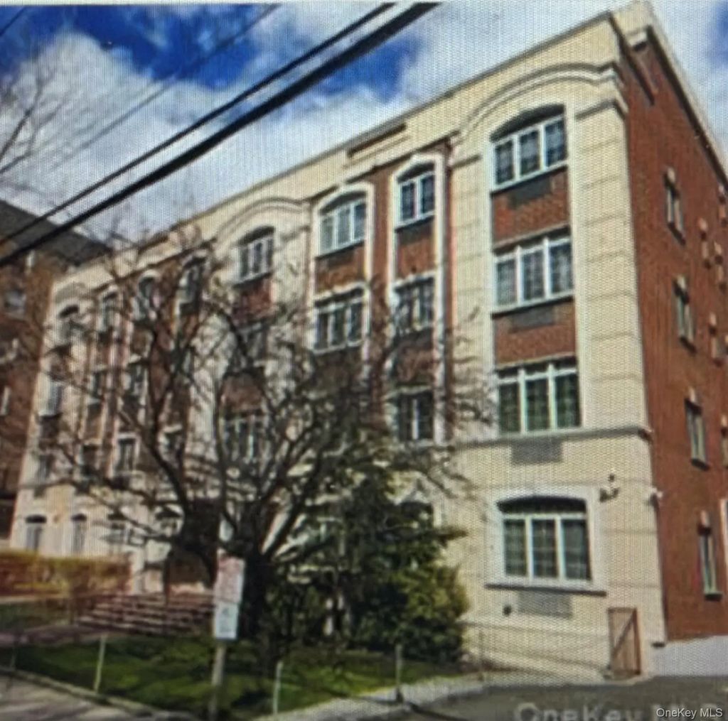 85-15 120th # 3a, Kew Gardens