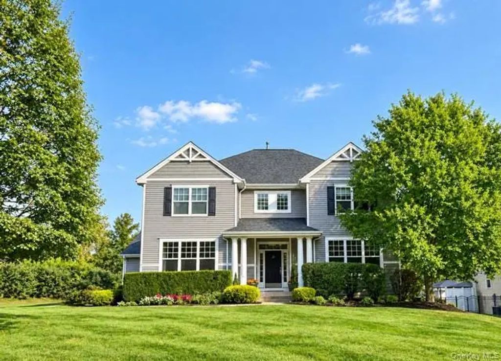 236 Buttonwood Way, Hopewell Junction