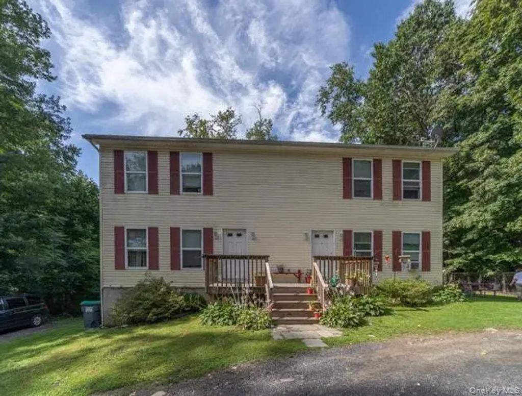8 Mcdonough Way, Plattekill