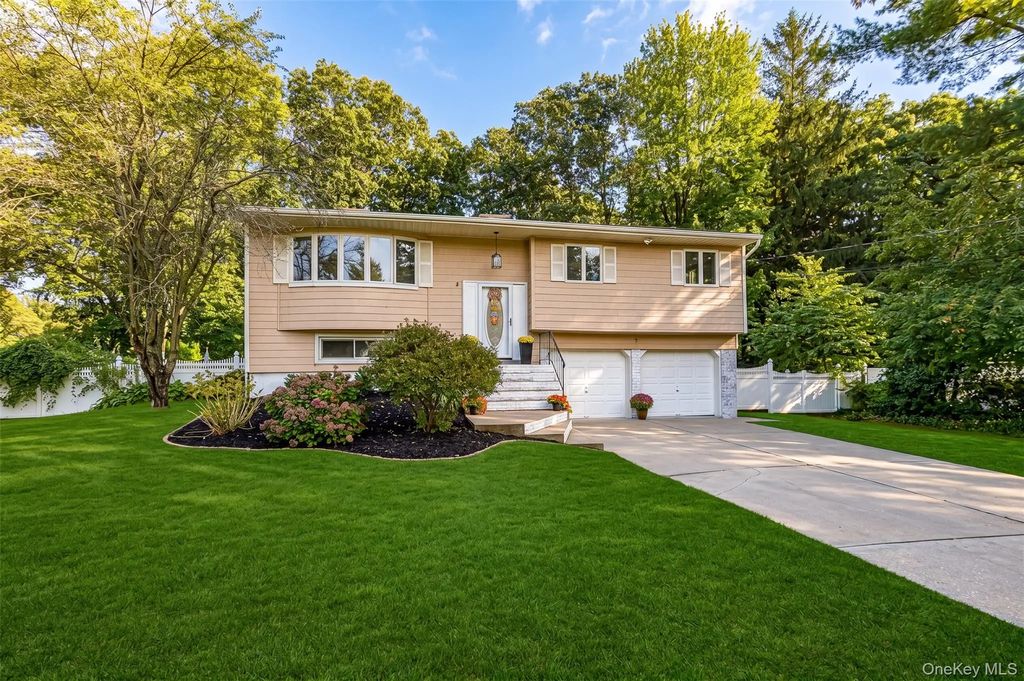 7 Don Lane, Hauppauge