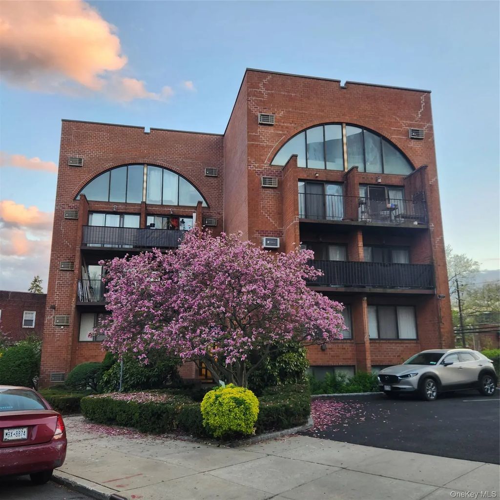 84-62 Austin Street # C3, Kew Gardens