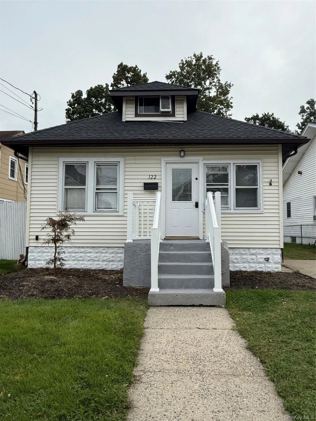 122 Dehnhoff Avenue, Freeport