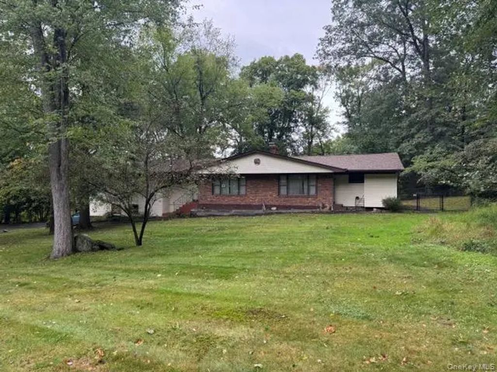 61 Rolling Ridge Road, New City