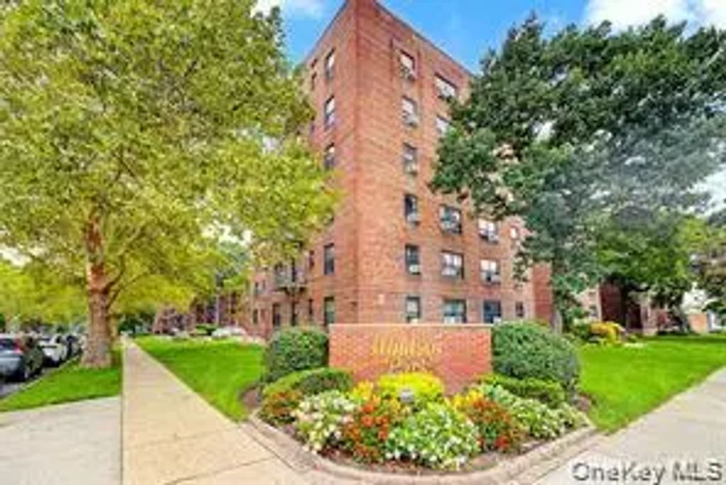 213-02 73rd Avenue # 4d, Bayside