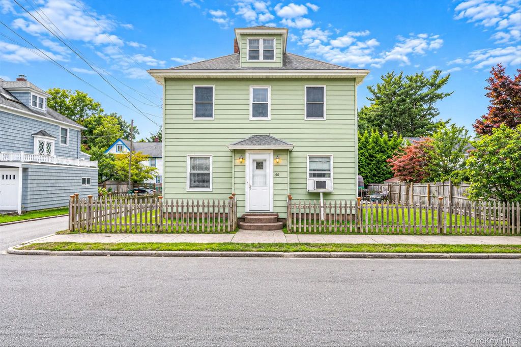 46 Glenlawn Avenue, Sea Cliff