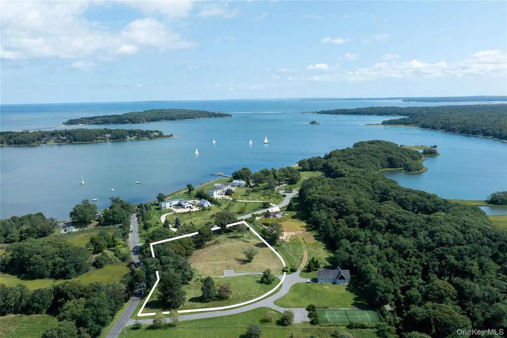 2 Pandion Road, Shelter Island