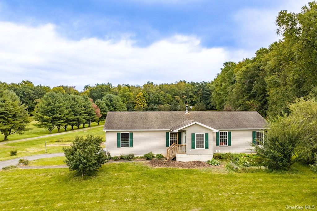 2362 Albany Post Road, Walden