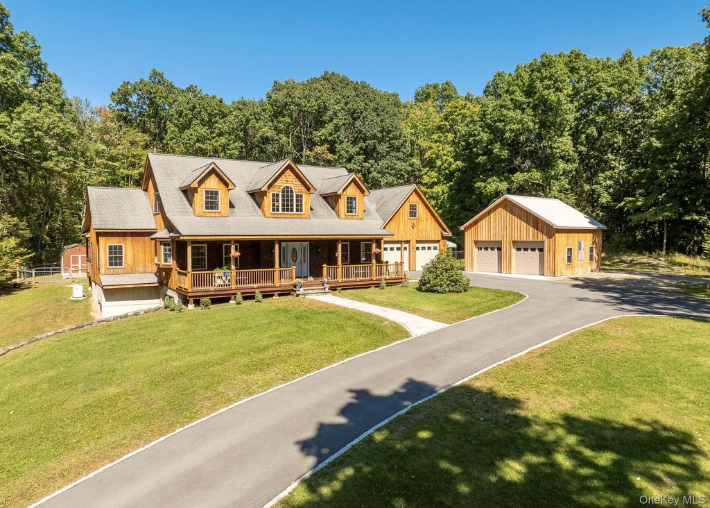 36 Appaloosa Lane, Millbrook