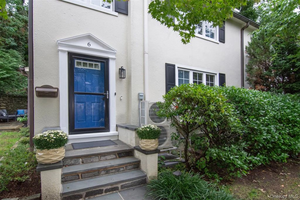 6 Beverly Road, Bronxville