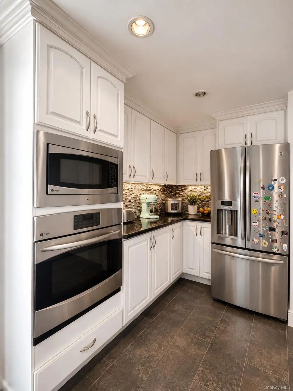 202-13 33rd Avenue, Bayside