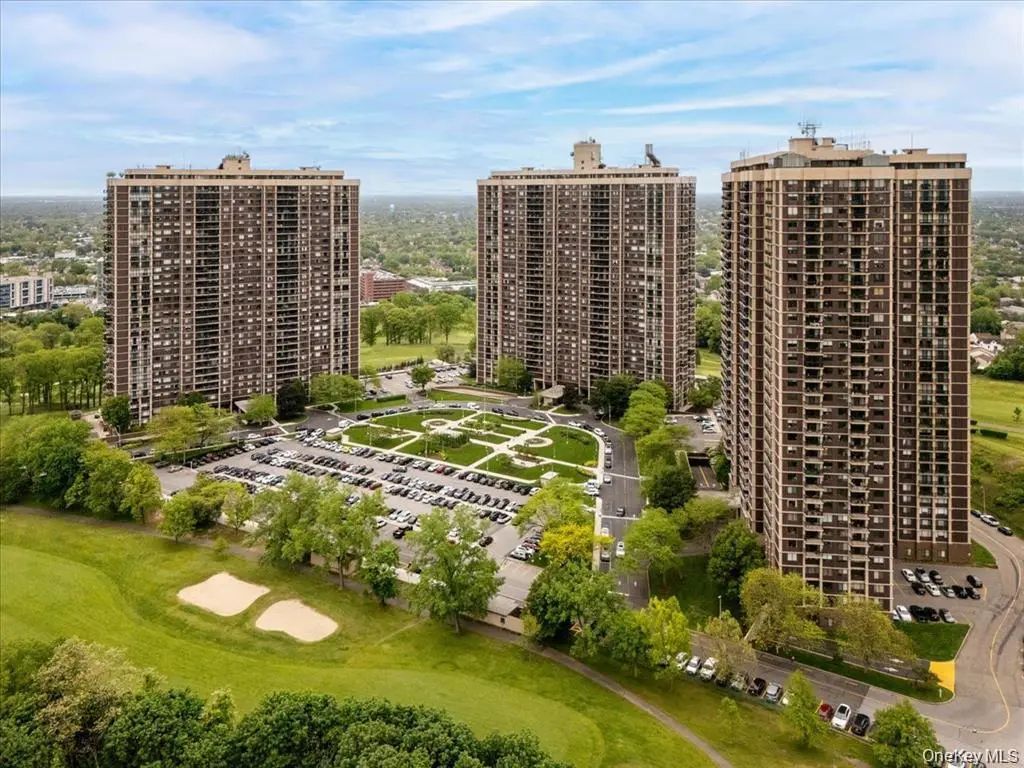 269-10 Grand Central Parkway # 8p, Floral Park