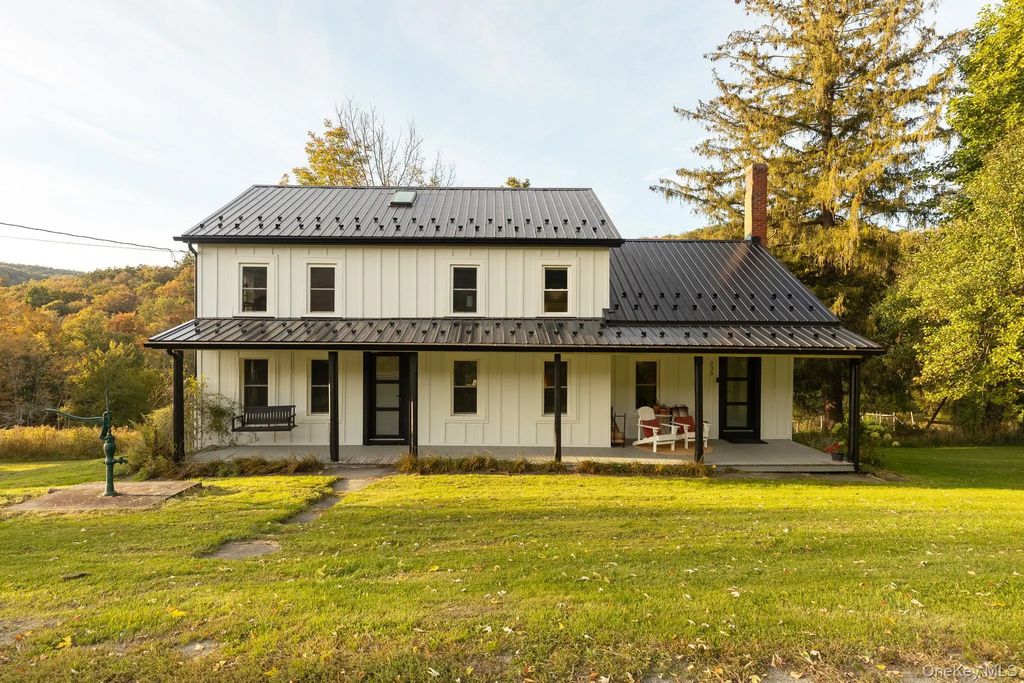 235 Hankins Road, Roscoe