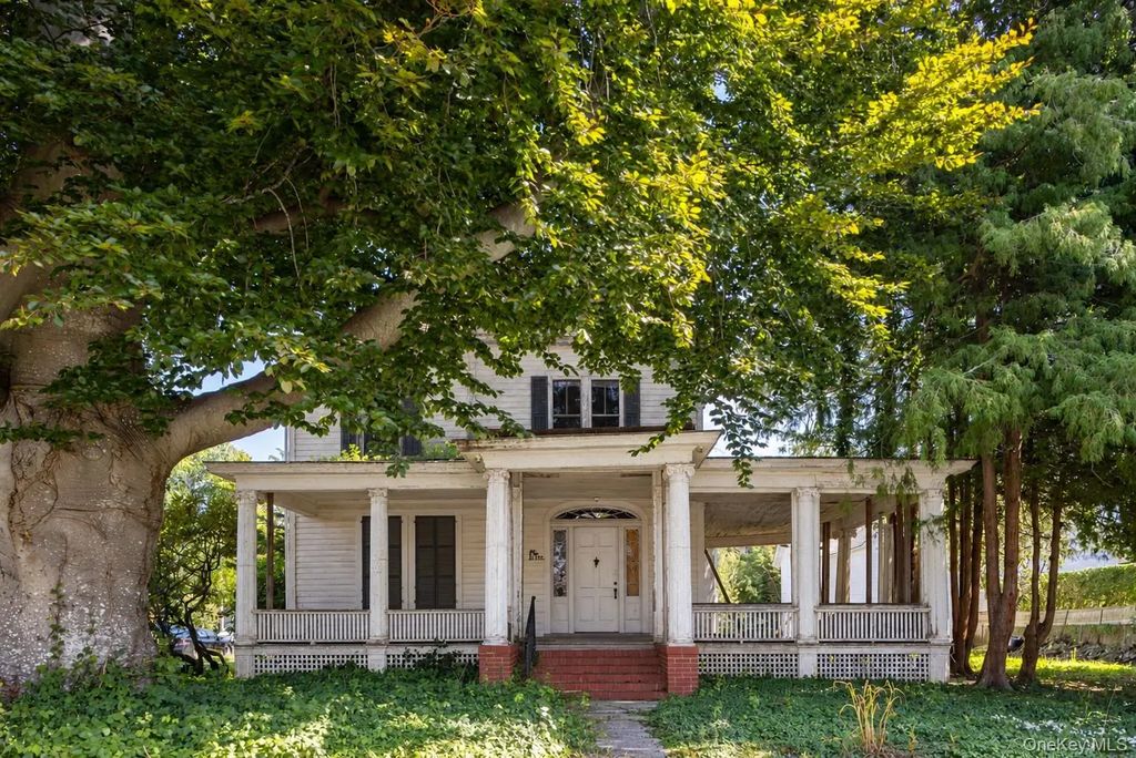 440 1st Street, Greenport