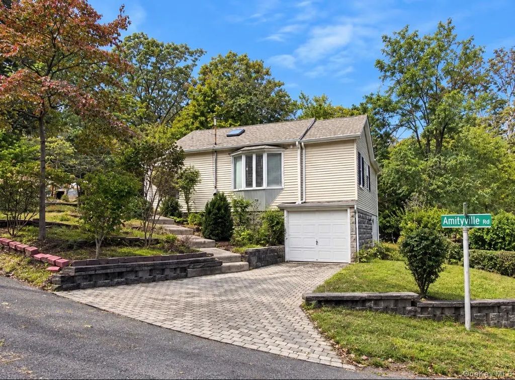 39 Amityville Road, Sound Beach