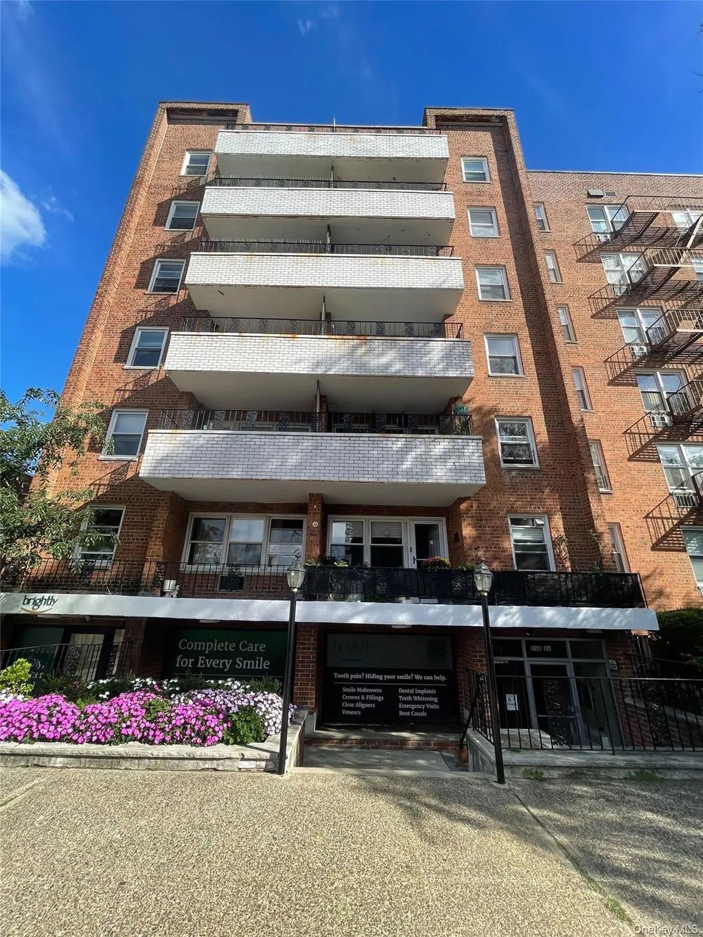 100-26 67 Road # 6e, Forest Hills