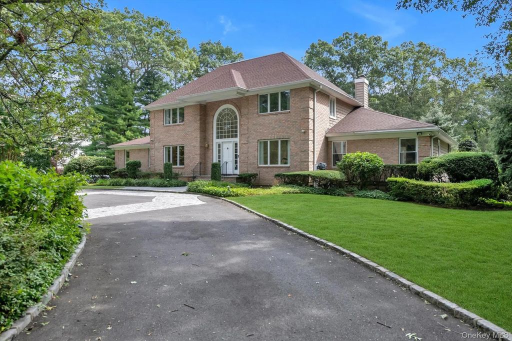 75 Belvedere Drive, Syosset
