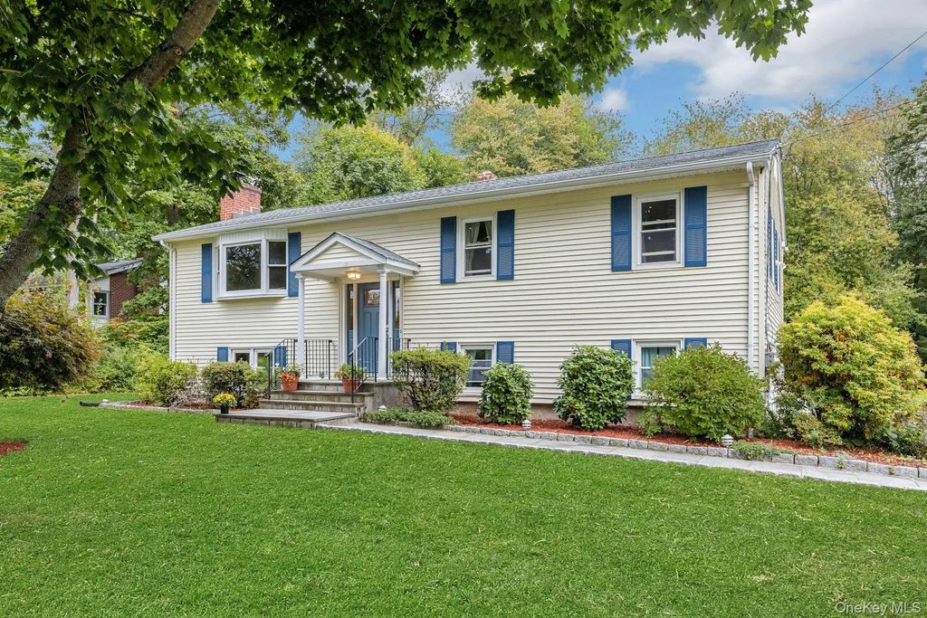 94 Overlook Drive, Mahopac