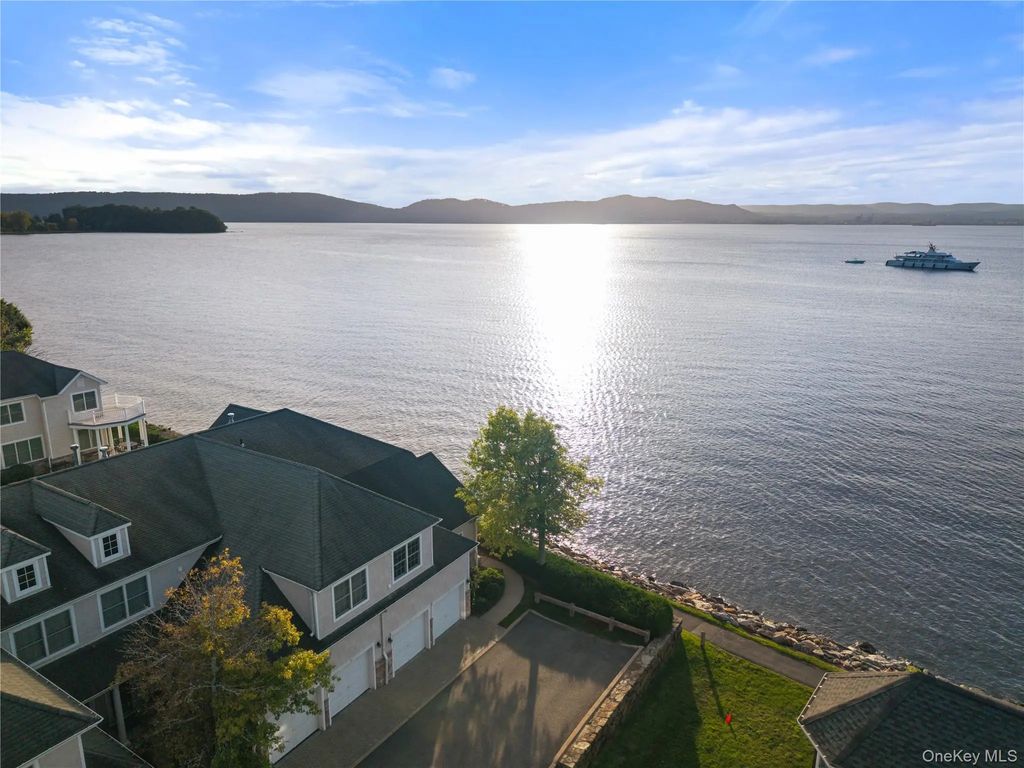 700 Half Moon Bay Drive, Croton-on-Hudson