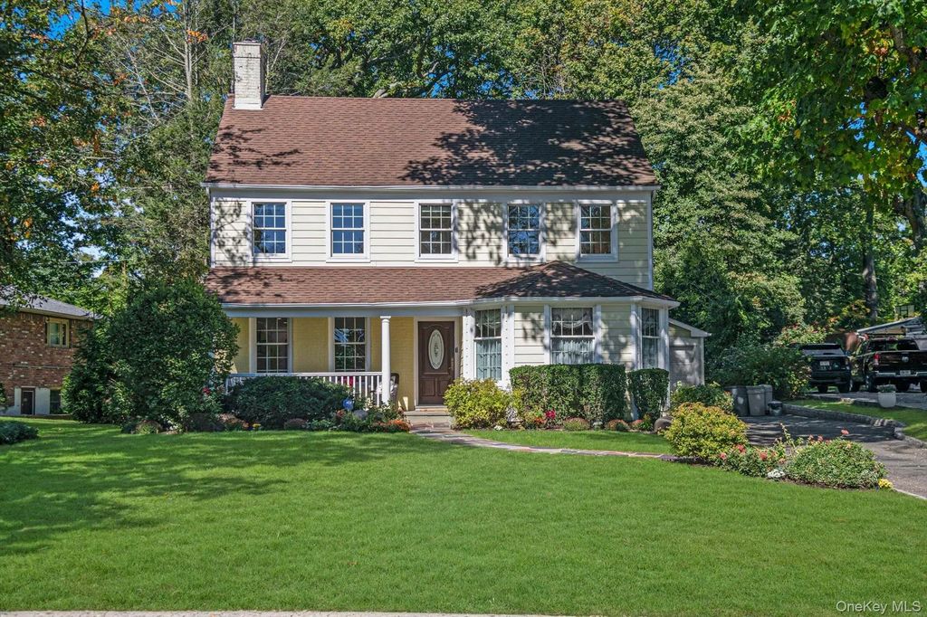 86 Summit Road, Port Washington