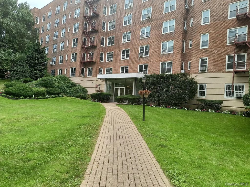 1304 Midland Avenue # B41, Yonkers