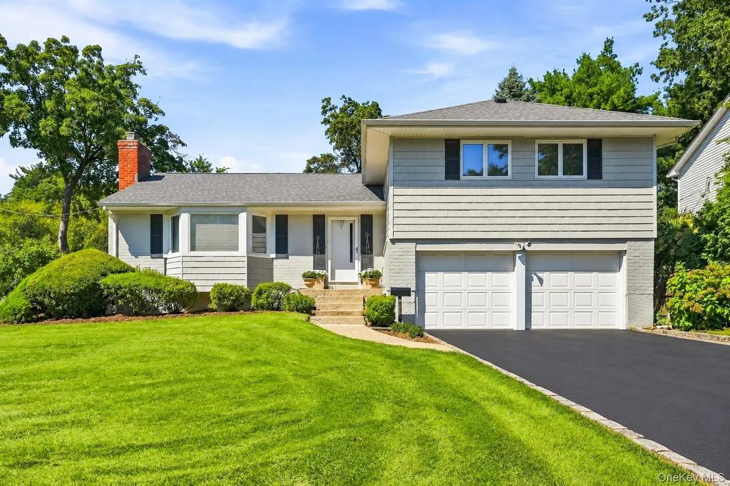 55 Southfield Road, Glen Cove