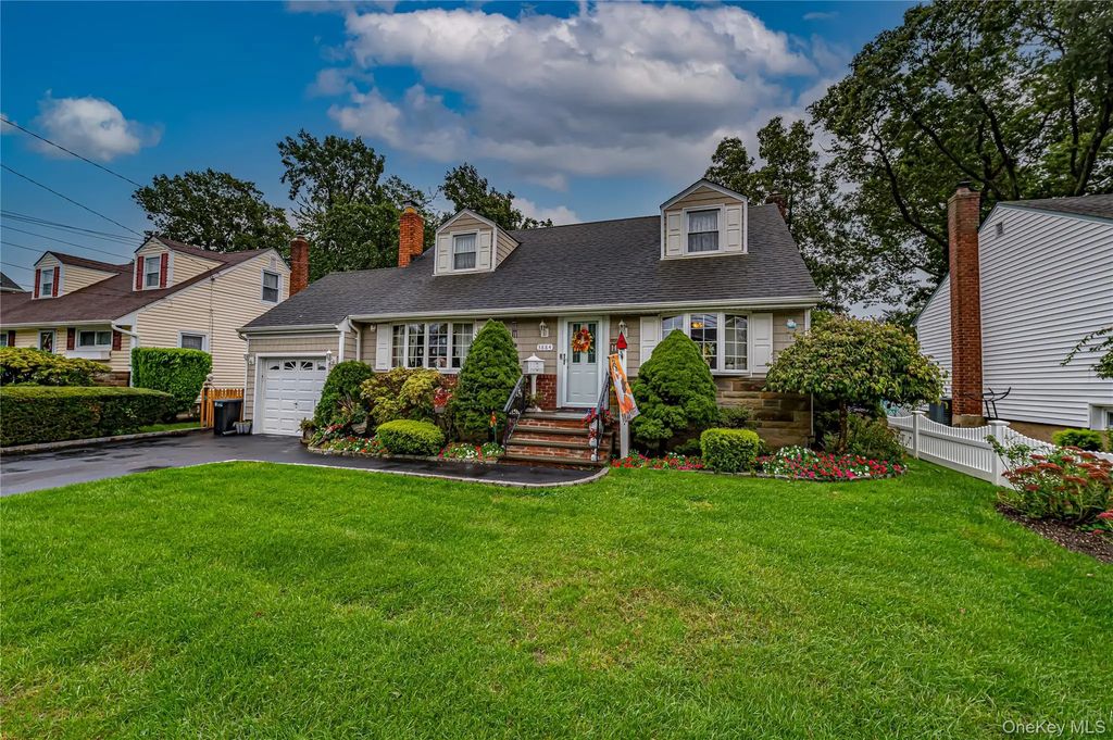 3884 Lincoln Street, Seaford