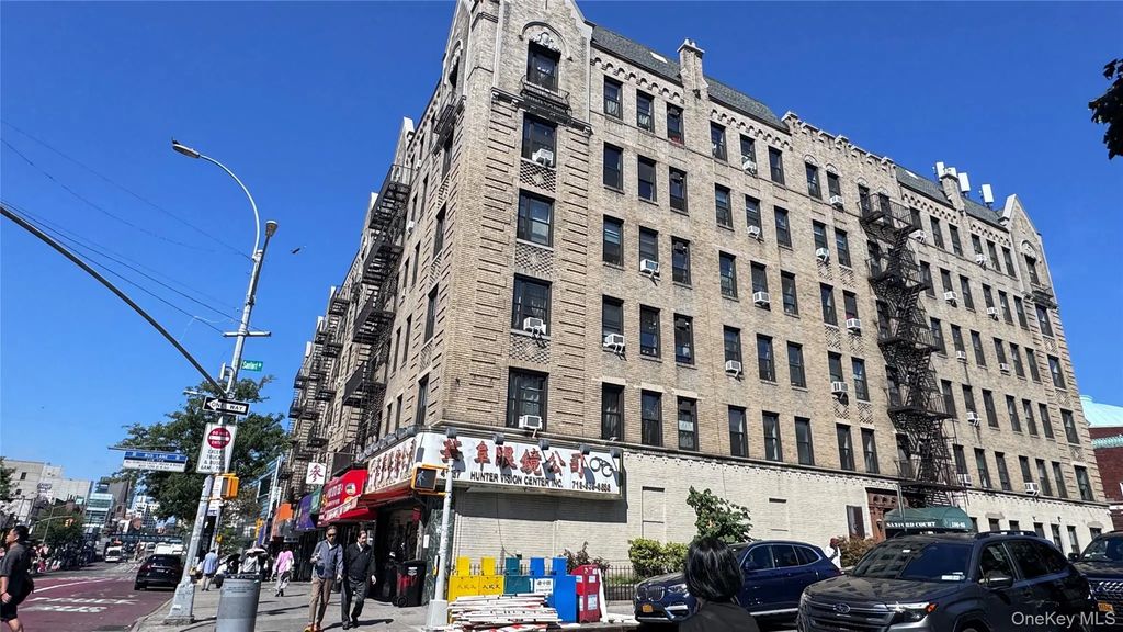 136-05 Sanford Ave # 4a, Flushing
