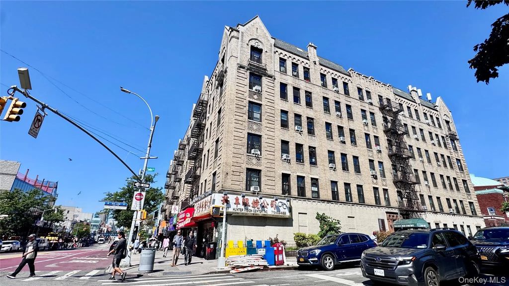 136-05 Sanford Ave # 4a, Flushing