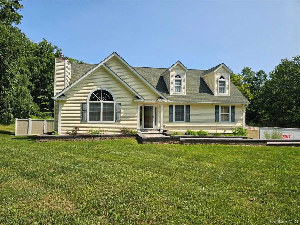 46 Leslie Road, Newburgh